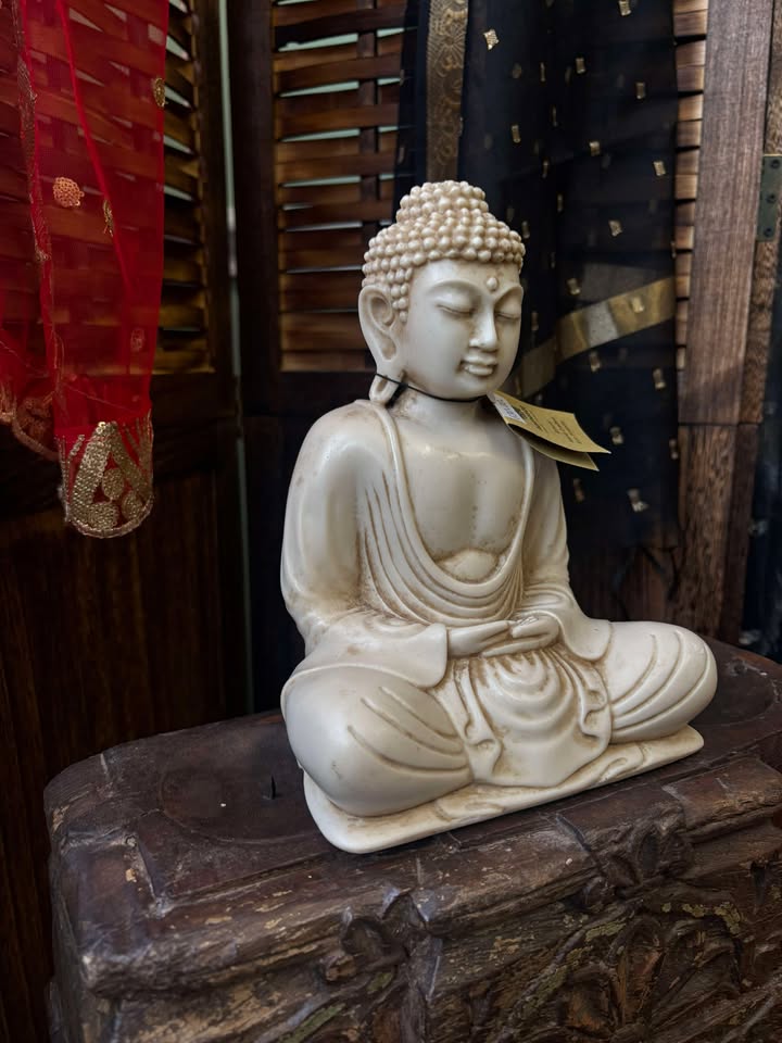 Namaste Sitting Resin Buddha