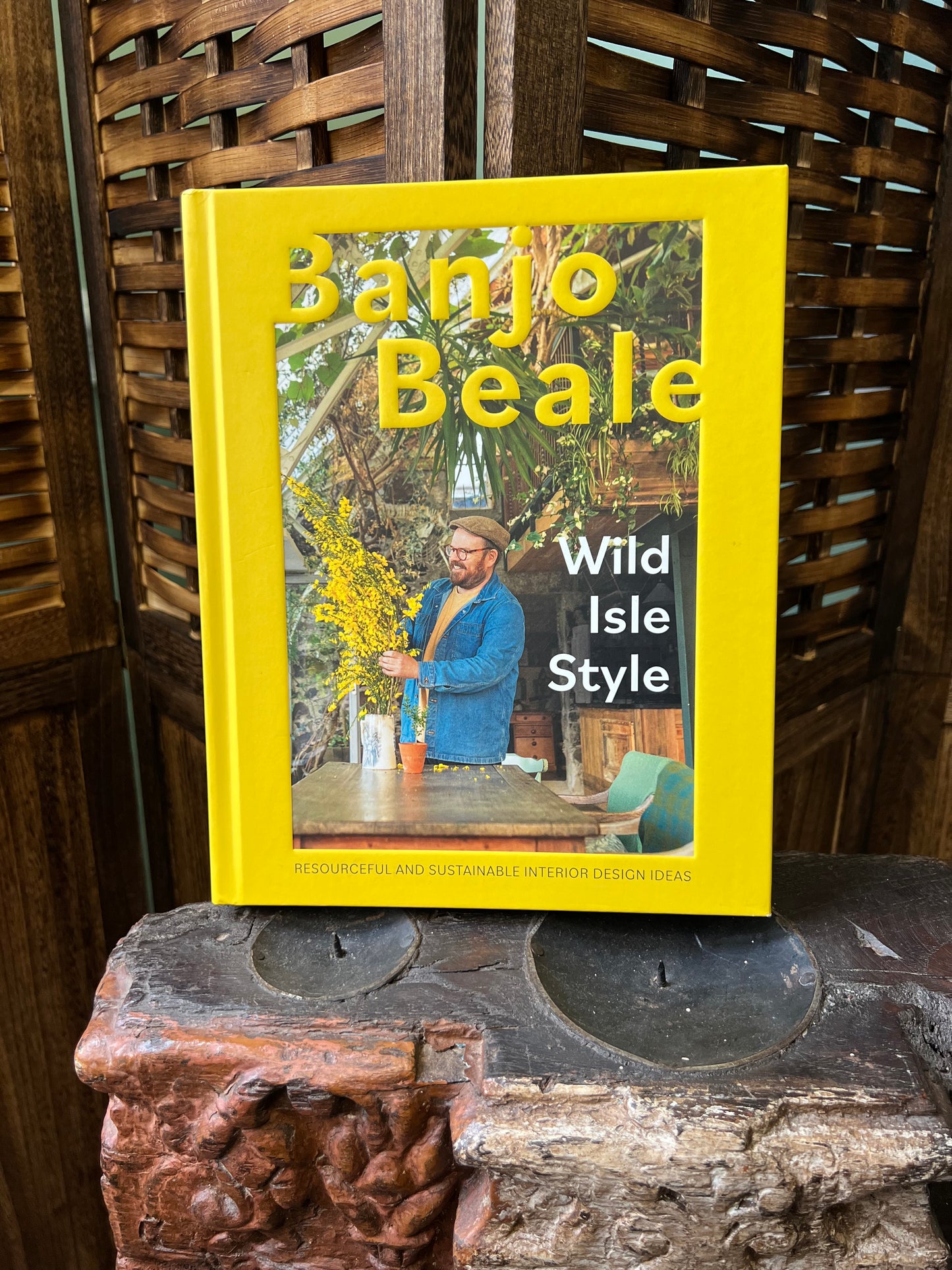 Wild Isle Style: Resourceful And Sustainable Interior Design Ideas
